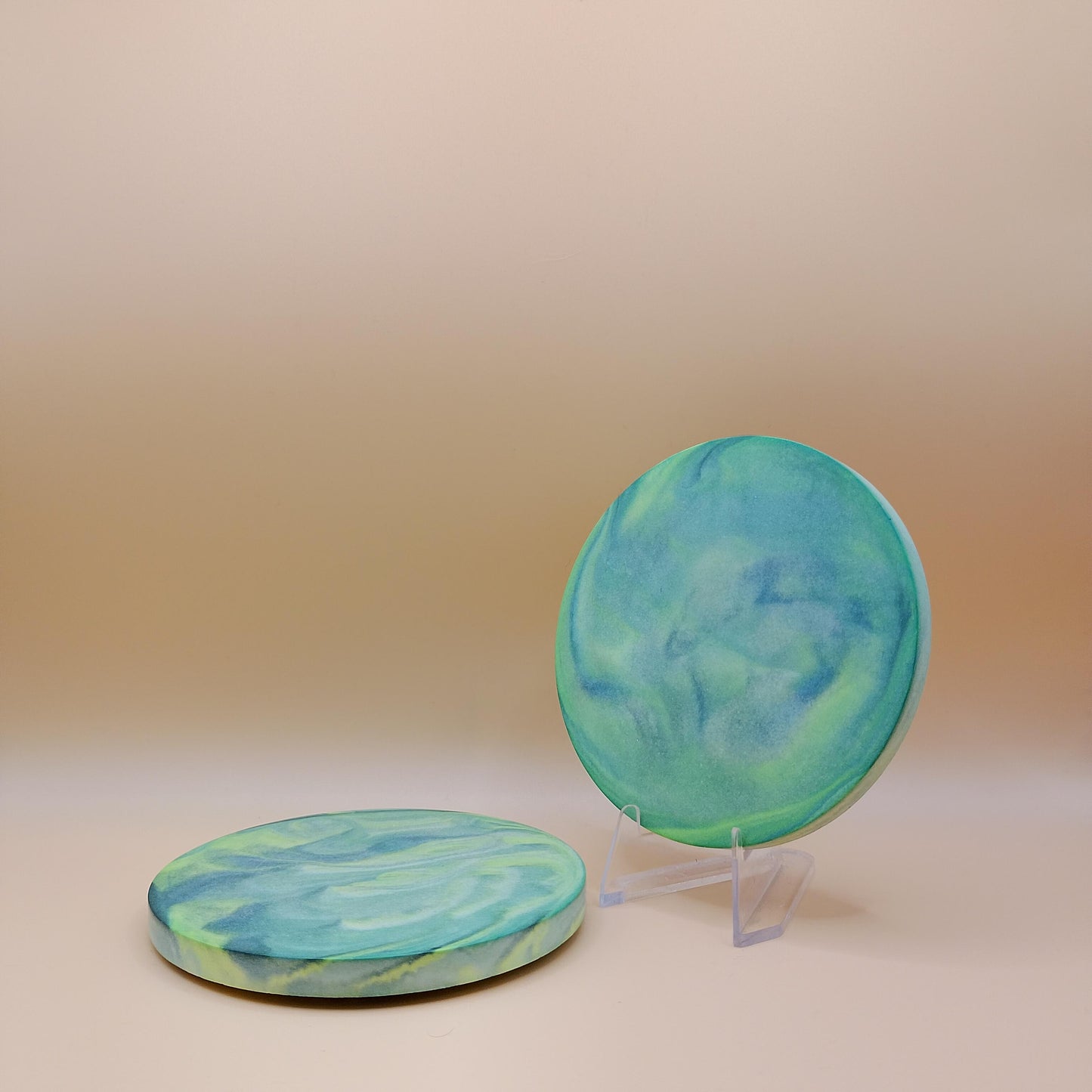 Biscuit Plate with Two Coasters - Green Marbled