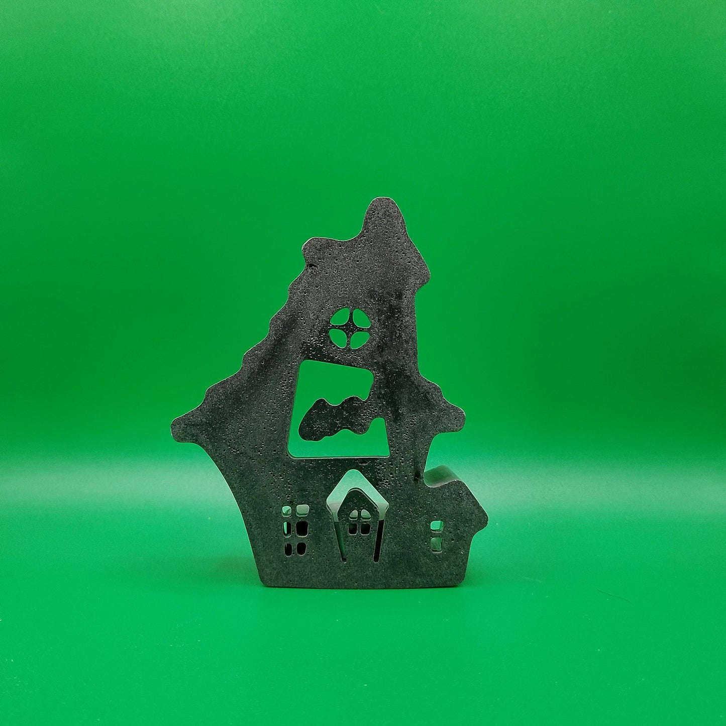 Hollow Ghost House