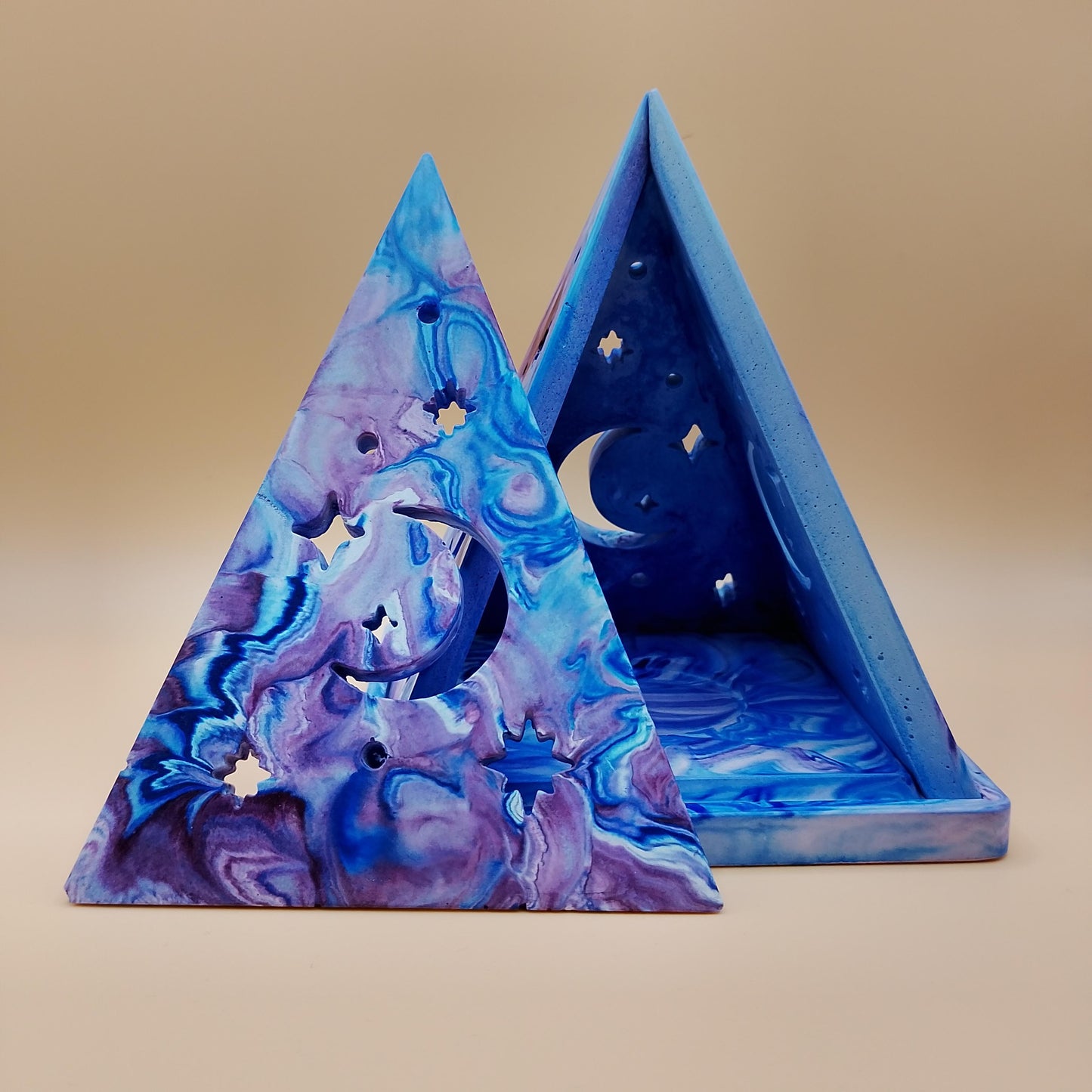 Pyramid Tealight Burner